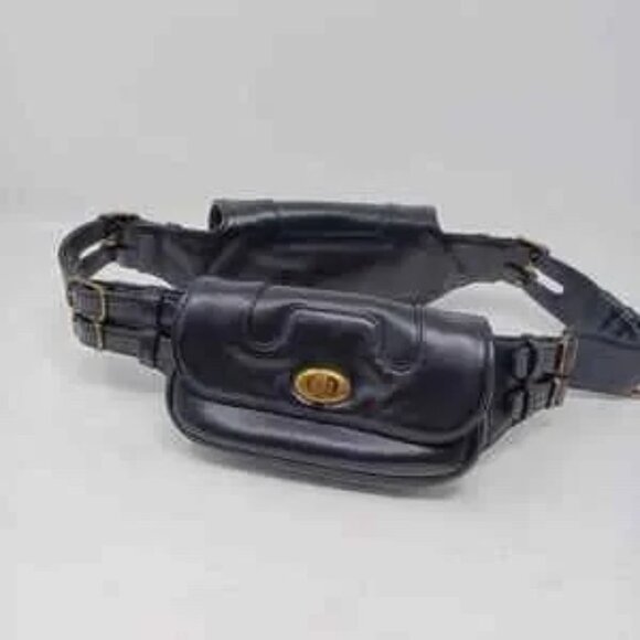 COPY - Bvndi Belt Bag - Picture 2 of 14